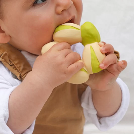 PATRICIO the Pistachio - Massaggiagengive in Gomma Naturale | Oli&Carol